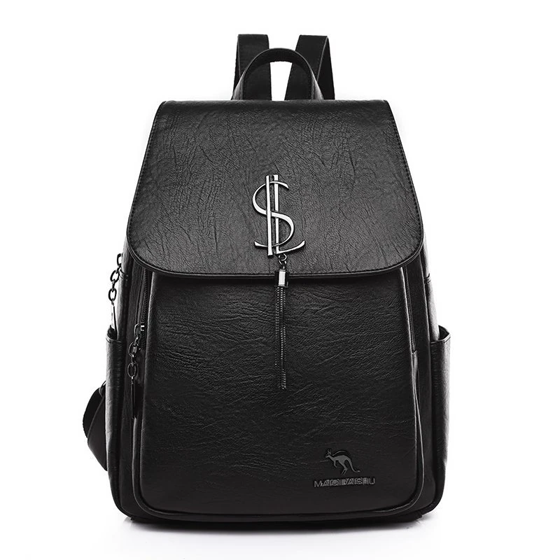 Y004 in Black, backpack, front view